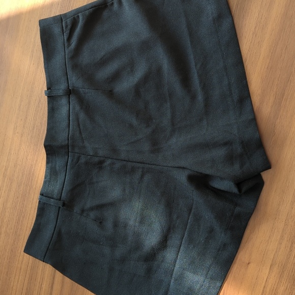 Elodie shorts in black with white pockets - L - Picture 2 of 4